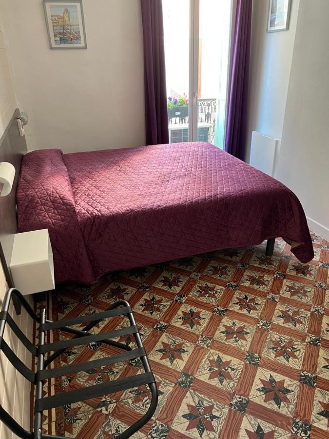 Hotel Restaurant Les Paquebots Port Vendres Room photo